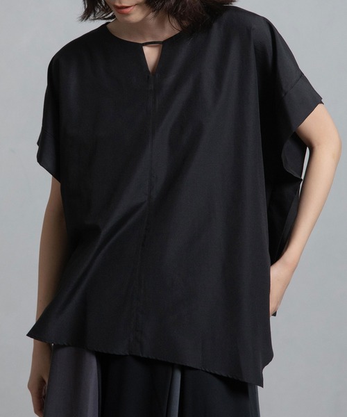 MARECHAL TERRE（マルシャルテル）の「スクエアトップス（Tシャツ/カットソー・レディース・ブラック/ブルー/ホワイト/ライトグレー・MEDIUM）」の3枚目の写真