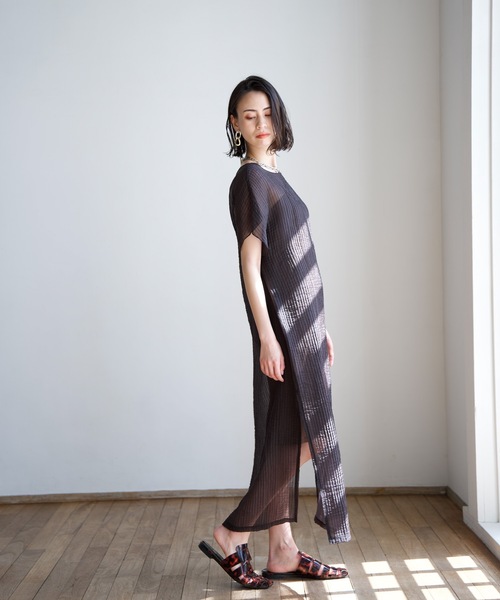 CIEL'AIR(シエルエアー)の「Sheer Pleats Dress Set(ワンピース・レディース・ネイビー/ブラック・FREE)」の4枚目の写真