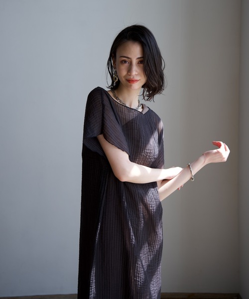 CIEL'AIR(シエルエアー)の「Sheer Pleats Dress Set(ワンピース・レディース・ネイビー/ブラック・FREE)」の10枚目の写真