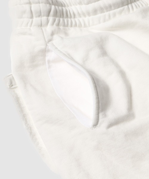 BOW WOW(バウワウ)の「CROSS PRINTED SWEATPANTS(スウェットパンツ・メンズ・ホワイト×レッド・XL/L)」の5枚目の写真