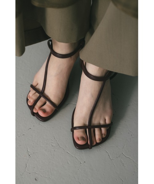 STYLEMIXER(スタイルミキサー)の「ナローストラップサンダル(サンダル・レディース・ブラック/シルバー/マジェンタ・SMALL/MEDIUM/LARGE)」の17枚目の写真