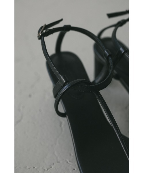 STYLEMIXER(スタイルミキサー)の「ナローストラップサンダル(サンダル・レディース・ブラック/シルバー/マジェンタ・SMALL/MEDIUM/LARGE)」の12枚目の写真