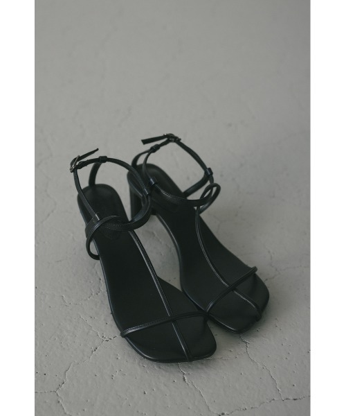 STYLEMIXER(スタイルミキサー)の「ナローストラップサンダル(サンダル・レディース・ブラック/シルバー/マジェンタ・SMALL/MEDIUM/LARGE)」の8枚目の写真