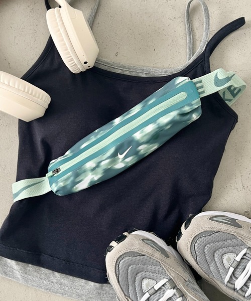 NIKE(ナイキ)の「Nike(ナイキ)/軽量 ウエストポーチ ボディバッグ ランニング スリム ウエストパック 4.0(ボディバッグ/ウエストポーチ・メンズ・ミント/ピンク/ブラック/ブルー/ブルー系その他/その他1/バイオレット/その他2・FREE)」の8枚目の写真