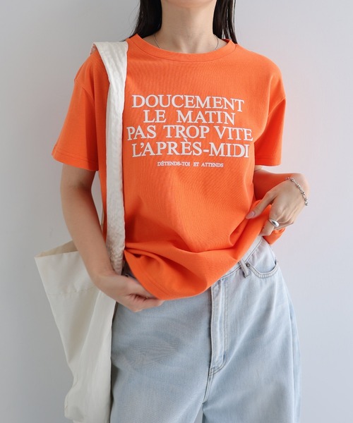 andme（アンドミー）の「フレンチロゴプリント半袖Tシャツ（Tシャツ/カットソー・レディース・オレンジ/サックスブルー/オフホワイト/グレー・M）」の6枚目の写真