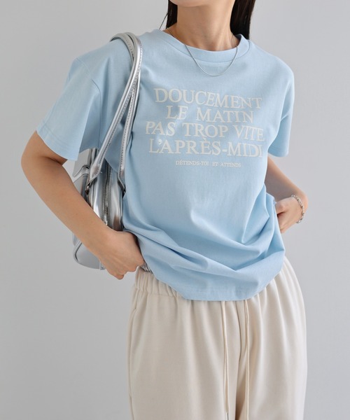 andme（アンドミー）の「フレンチロゴプリント半袖Tシャツ（Tシャツ/カットソー・レディース・オレンジ/サックスブルー/オフホワイト/グレー・M）」の19枚目の写真