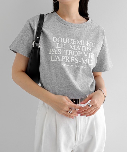 andme（アンドミー）の「フレンチロゴプリント半袖Tシャツ（Tシャツ/カットソー・レディース・オレンジ/サックスブルー/オフホワイト/グレー・M）」の22枚目の写真
