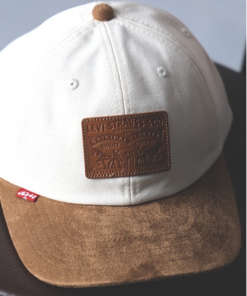 Levi's(リーバイス)の「【Levi's】「RELAXED DADHERITAGE」キャップ(キャップ・メンズ・ベージュ・フリー)」の4枚目の写真