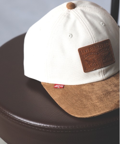 Levi's(リーバイス)の「【Levi's】「RELAXED DADHERITAGE」キャップ(キャップ・メンズ・ベージュ・フリー)」の3枚目の写真