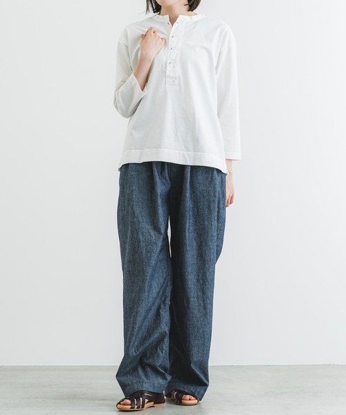 quadro（クオドロ）の「ドライ度詰天竺7分袖ヘンリーネックプルオーバー（Tシャツ/カットソー・レディース・オフホワイト/グレー/ダークネイビー・FREE）」の17枚目の写真