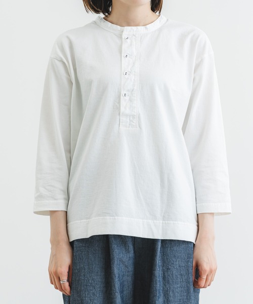 quadro（クオドロ）の「ドライ度詰天竺7分袖ヘンリーネックプルオーバー（Tシャツ/カットソー・レディース・オフホワイト/グレー/ダークネイビー・FREE）」の22枚目の写真