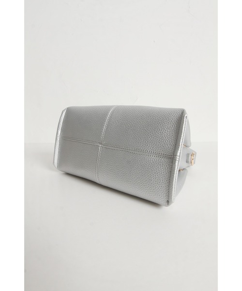 &. NOSTALGIA(アンドドットノスタルジア)の「ワンハンドルトートバッグ(ハンドバッグ・レディース・ブラック/アイボリー/シルバー・FREE)」の10枚目の写真