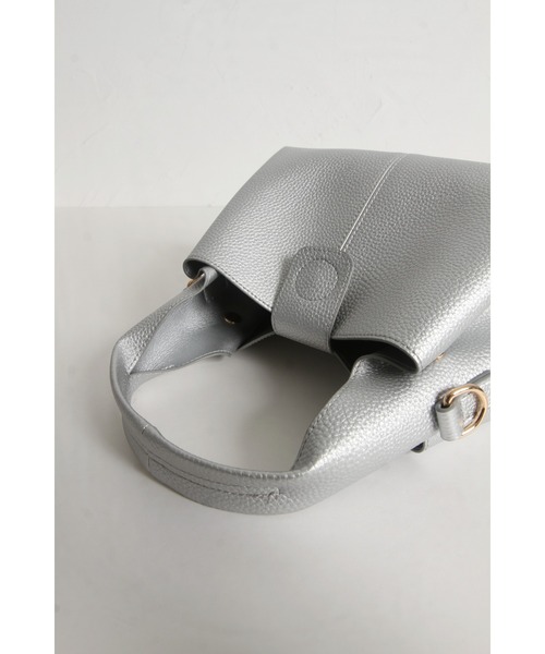 &. NOSTALGIA(アンドドットノスタルジア)の「ワンハンドルトートバッグ(ハンドバッグ・レディース・ブラック/アイボリー/シルバー・FREE)」の11枚目の写真