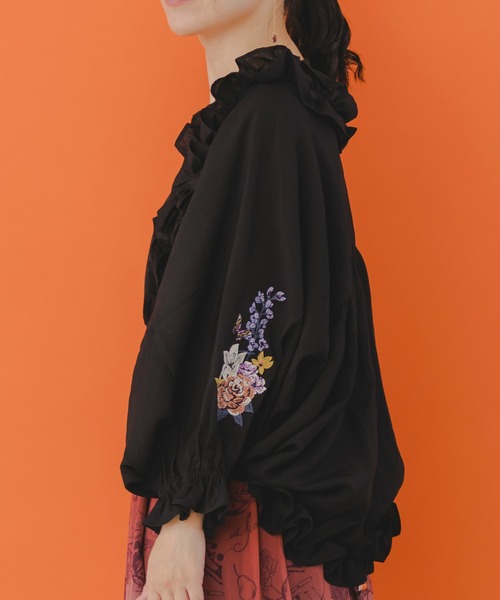 セール】551240：花蝶刺繍 フリルボレロカーディガン