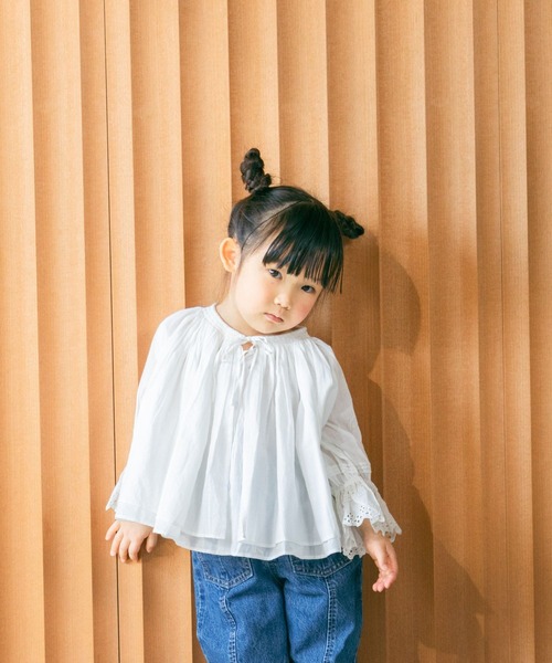 LOWRYS FARM(ローリーズファーム)の「INDIAISフリルブラウス 329905(シャツ/ブラウス・キッズ・オフホワイト/ブラック・110cm/120cm/130cm/140cm/150cm)」の1枚目の写真