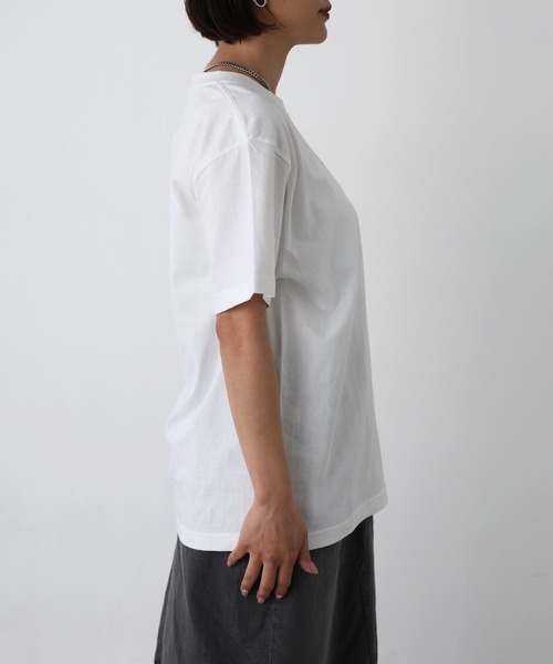 Floran(フローラン)の「Parfumロゴ半袖Tシャツ(Tシャツ/カットソー・レディース・ホワイト×シルバー/ブラック/ホワイト・MEDIUM)」の5枚目の写真