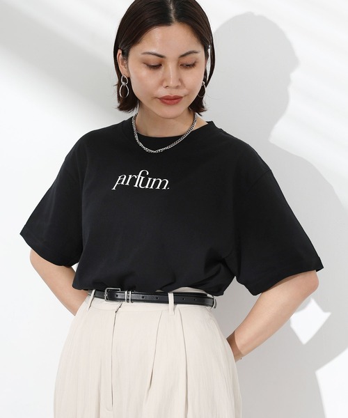 Floran(フローラン)の「Parfumロゴ半袖Tシャツ(Tシャツ/カットソー・レディース・ホワイト×シルバー/ブラック/ホワイト・MEDIUM)」の15枚目の写真