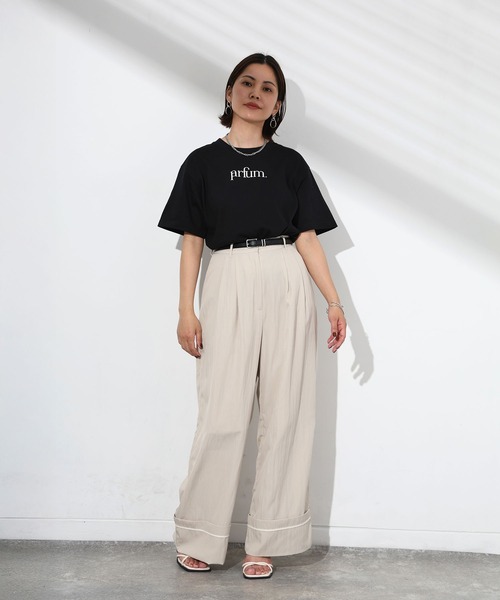 Floran(フローラン)の「Parfumロゴ半袖Tシャツ(Tシャツ/カットソー・レディース・ホワイト×シルバー/ブラック/ホワイト・MEDIUM)」の16枚目の写真