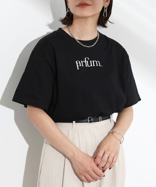 Floran(フローラン)の「Parfumロゴ半袖Tシャツ(Tシャツ/カットソー・レディース・ホワイト×シルバー/ブラック/ホワイト・MEDIUM)」の18枚目の写真