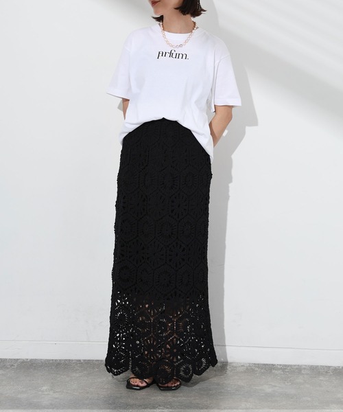 Floran(フローラン)の「Parfumロゴ半袖Tシャツ(Tシャツ/カットソー・レディース・ホワイト×シルバー/ブラック/ホワイト・MEDIUM)」の19枚目の写真