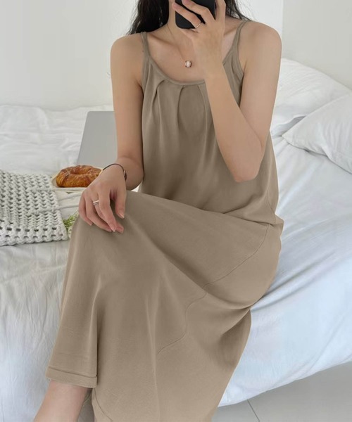 aimoha（アイモハ）の「キャミソールロングワンピース (SS)（ドレス・レディース・ブラック/ライトベージュ/グリーン/パープル・FREE）」の9枚目の写真