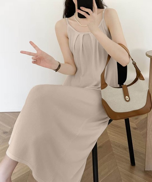 aimoha（アイモハ）の「キャミソールロングワンピース (SS)（ドレス・レディース・ブラック/ライトベージュ/グリーン/パープル・FREE）」の11枚目の写真