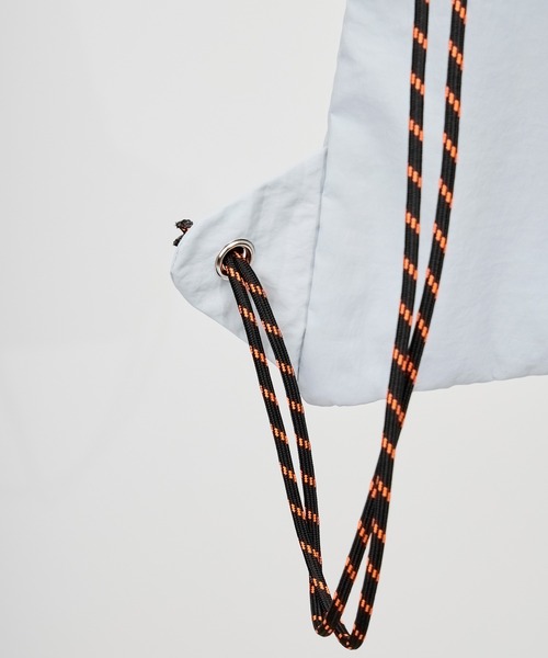 MEI（メイ）の「【MEI / メイ 】KNAP SACK / ナップサック DRAW NAPSACK（バックパック/リュック・メンズ・ブラック/ライトグレー/ベージュ/オレンジ・FREE）」の7枚目の写真