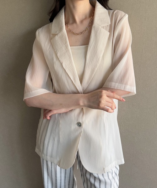 未使用に近い✨フレイアイディー　ハーフスリーブジャケット　 半袖　ベージュ 未使用に近い✨フレイアイディー ハーフスリーブジャケット 半袖