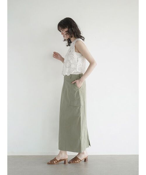 FIKA.(フィーカ)の「Flower crochet vest(ベスト・レディース・アイボリー/ブラック・MEDIUM)」の9枚目の写真