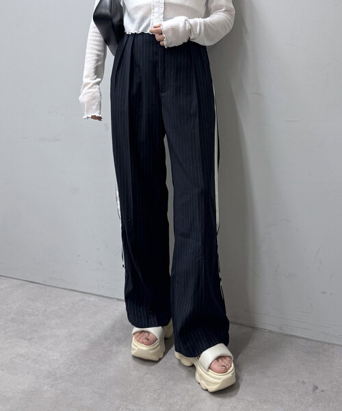 mline（エムライン）の「[mline]２WAYラインパンツ（その他パンツ・レディース・ネイビー/チャコールグレー/ブラック・1/2）」の3枚目の写真