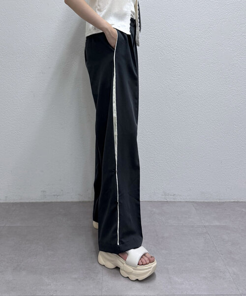 mline（エムライン）の「[mline]２WAYラインパンツ（その他パンツ・レディース・ネイビー/チャコールグレー/ブラック・1/2）」の19枚目の写真