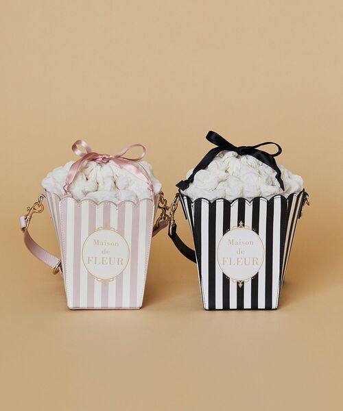 Maison de FLEUR（メゾンドフルール）の「シネマスナックショルダーバッグ（ショルダーバッグ・レディース・ピンク・FREE）」の2枚目の写真