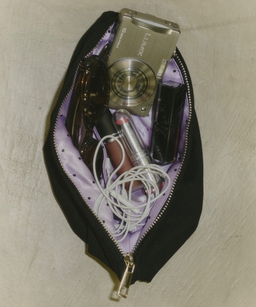 DTYYPE（ドタイプ）の「DTYYPEオリジナルポーチ（ポーチ・レディース・ブルー/ブラック/ブラウン・FREE）」の6枚目の写真