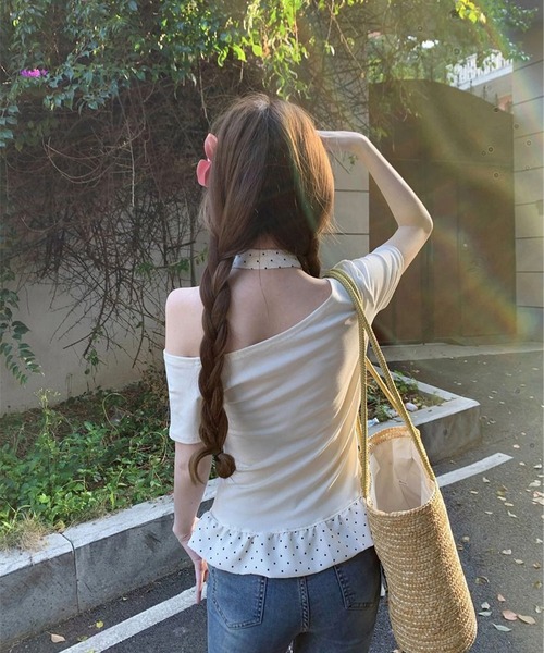 Jasmine Grandiflorum(ジャスミングランディフローラム)の「【Jasmine】ワンショルダードット柄フリルトップス (SS)(Tシャツ/カットソー・レディース・アイボリー/ブルー/グレー/ピンク・FREE)」の7枚目の写真