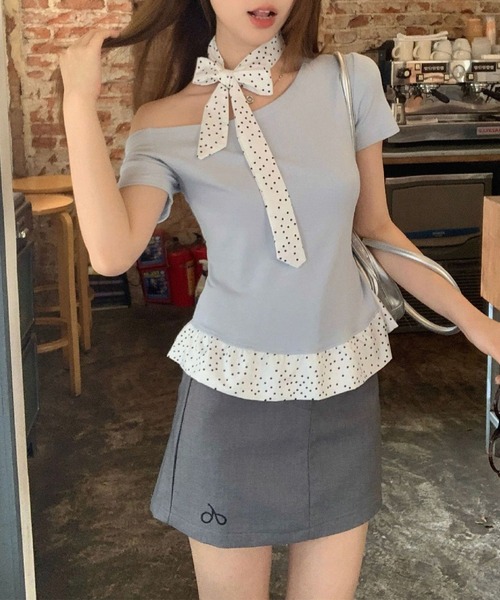 Jasmine Grandiflorum(ジャスミングランディフローラム)の「【Jasmine】ワンショルダードット柄フリルトップス (SS)(Tシャツ/カットソー・レディース・アイボリー/ブルー/グレー/ピンク・FREE)」の13枚目の写真