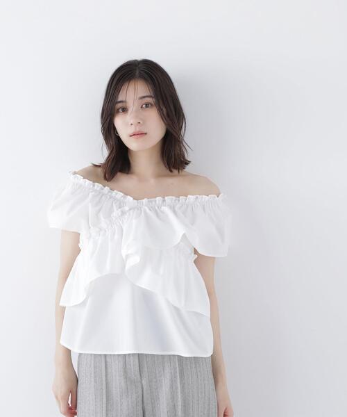 NATURAL BEAUTY BASIC(ナチュラルビューティーベーシック)の「◇クロスフリルギャザーブラウス(シャツ/ブラウス・レディース・オフホワイト/ワイン/ブラック・MEDIUM/SMALL)」の6枚目の写真