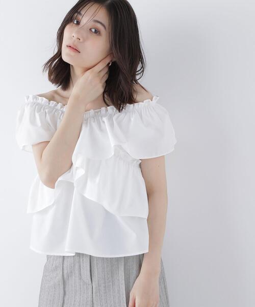 NATURAL BEAUTY BASIC(ナチュラルビューティーベーシック)の「◇クロスフリルギャザーブラウス(シャツ/ブラウス・レディース・オフホワイト/ワイン/ブラック・MEDIUM/SMALL)」の4枚目の写真
