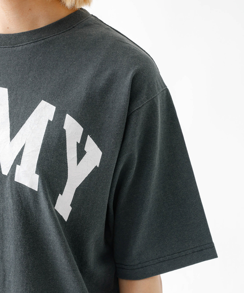 TOP KHAKI (トップカーキ)の「【TOP KHAKI /トップカーキ】JOHNBULL/ジョンブル/ARMY プリントTシャツ/ ユニセックス(Tシャツ/カットソー・メンズ・チャコールグレー・フリー)」の12枚目の写真