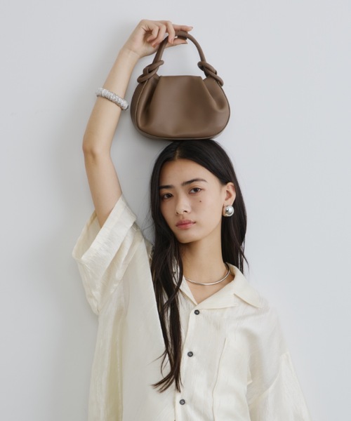 DFFUR.(ディフル)の「2wayショルダーエッグバッグ(ショルダーバッグ・レディース・ブラック/ブラウン・FREE)」の17枚目の写真