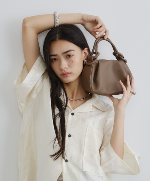 DFFUR.(ディフル)の「2wayショルダーエッグバッグ(ショルダーバッグ・レディース・ブラック/ブラウン・FREE)」の18枚目の写真