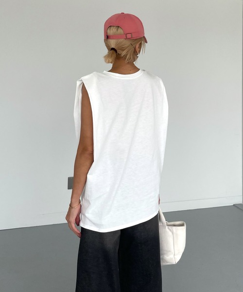CHERI since1985(シェリ)の「ショルダータックノースリーブ(Tシャツ/カットソー・レディース・ブラック/オフホワイト/グリーン/スミクロ・FREE)」の15枚目の写真