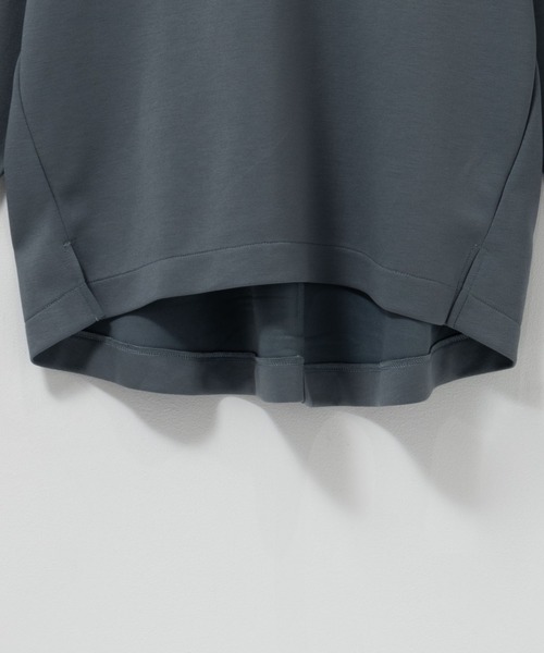 NAVY(ネイビー)の「nAvy ダンボールニット 裾ラウンドプルオーバー【毛玉になりにくい UVカット 洗える(ネット使用)】(Tシャツ/カットソー・レディース・ライトカーキ/チャコールグレー/モカ・L/M)」の7枚目の写真