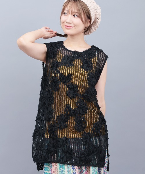 チチカカ（チチカカ）の「フラワーメッシュレースベスト（ベスト・レディース・ホワイト/ブラック・FREE）」の2枚目の写真