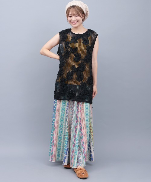 チチカカ（チチカカ）の「フラワーメッシュレースベスト（ベスト・レディース・ホワイト/ブラック・FREE）」の5枚目の写真