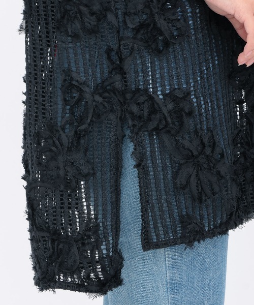 チチカカ（チチカカ）の「フラワーメッシュレースベスト（ベスト・レディース・ホワイト/ブラック・FREE）」の12枚目の写真
