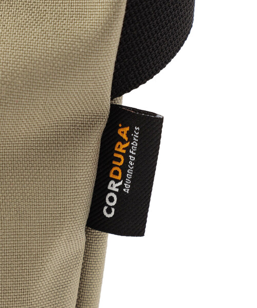 DANTON（ダントン）の「CORDURA CANVAS SHOULDER BAG〈MONTSOURIS〉（ショルダーバッグ・レディース・ダークグレー/ブルー系その他/グレイッシュベージュ/ブラック/ブラウン系その他/オフホワイト・-）」の15枚目の写真