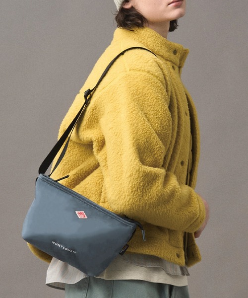 DANTON（ダントン）の「CORDURA CANVAS SHOULDER BAG〈MONTSOURIS〉（ショルダーバッグ・レディース・ダークグレー/ブルー系その他/グレイッシュベージュ/ブラック/ブラウン系その他/オフホワイト・-）」の6枚目の写真