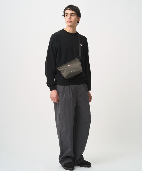 DANTON（ダントン）の「CORDURA CANVAS SHOULDER BAG〈MONTSOURIS〉（ショルダーバッグ・レディース・ダークグレー/ブルー系その他/グレイッシュベージュ/ブラック/ブラウン系その他/オフホワイト・-）」の8枚目の写真