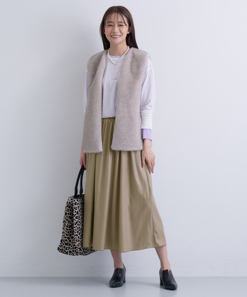 INDIVI（インディヴィ）の「レザー調ギャザースカート（スカート・レディース・ブラック/ライトベージュ/カーキ・36/19/13/05/03/40/38/15 ）」の16枚目の写真