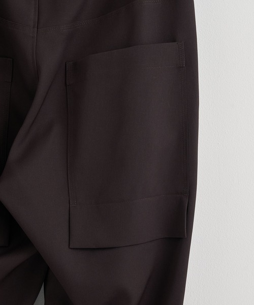 UJOH(ウジョー)の「【UJOH HOMME / ウジョーオム】Pocket Work PNT(スラックス・メンズ・ブラック/ブラウン・4/5)」の4枚目の写真